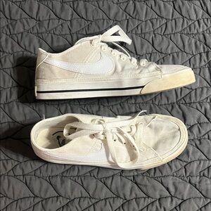 Nike Women’s Court Legacy Canvas Athletic Shoes